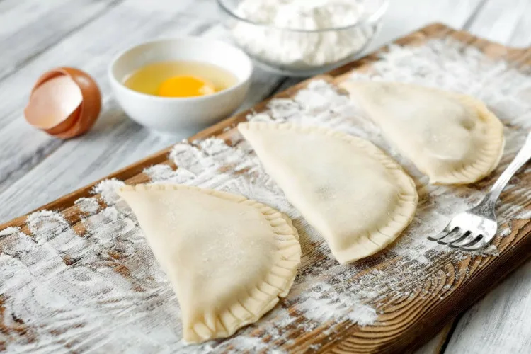 Чебуреки куриные